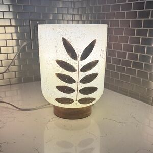 NWOT Gorgeous Table Lamp